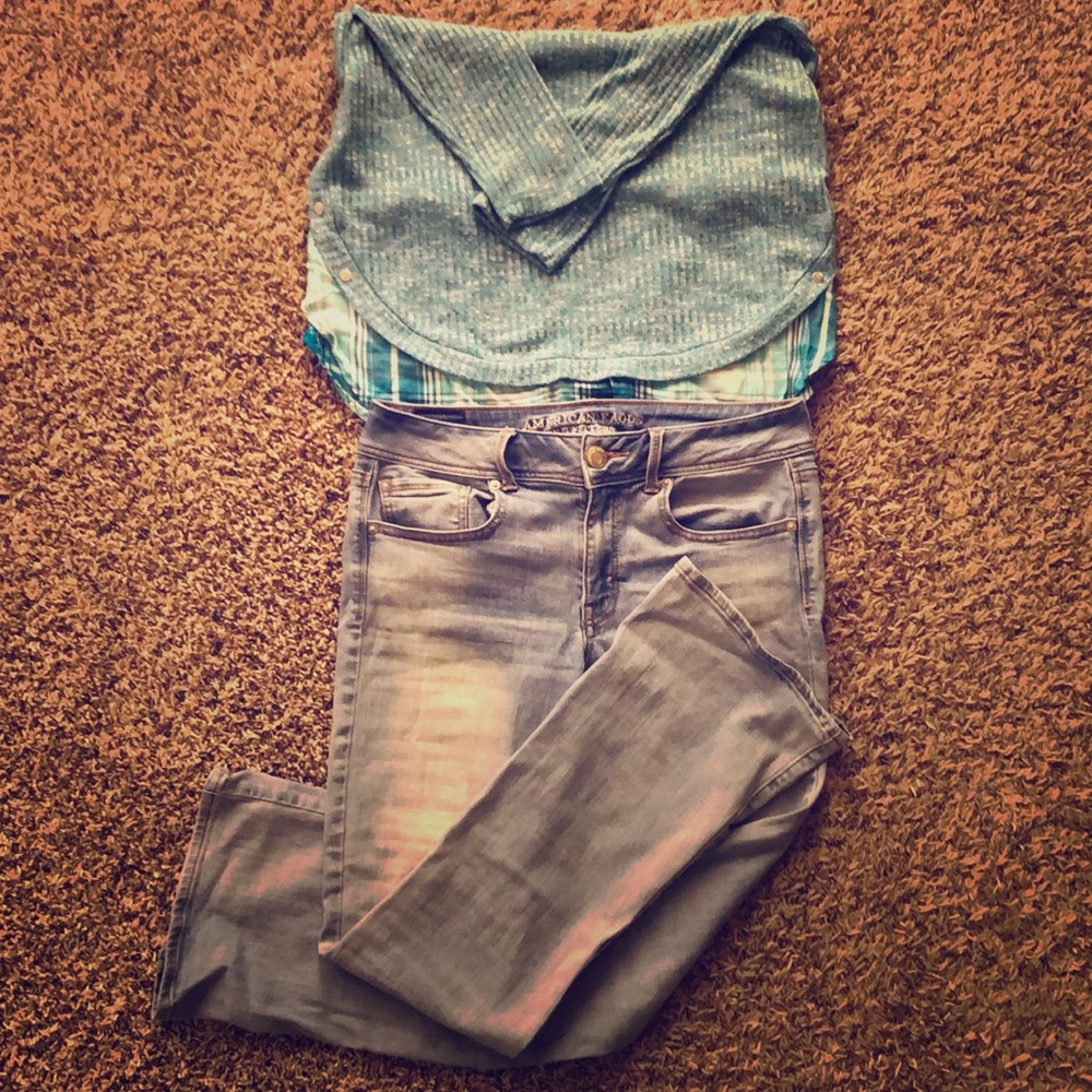 AEO Jeans B. Cut and plaid/ plain light blue shirt